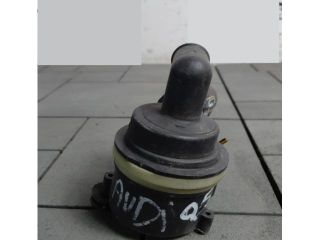 bontott AUDI Q5 Vízpumpa