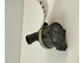 bontott AUDI Q5 Vízpumpa