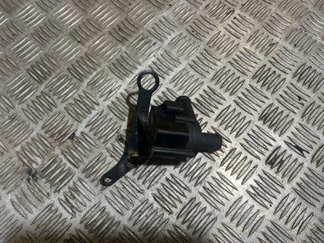 bontott AUDI Q5 Vízpumpa