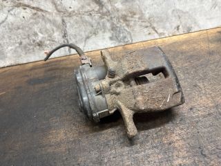 bontott AUDI Q5 Bal hátsó Féknyereg Munkahengerrel