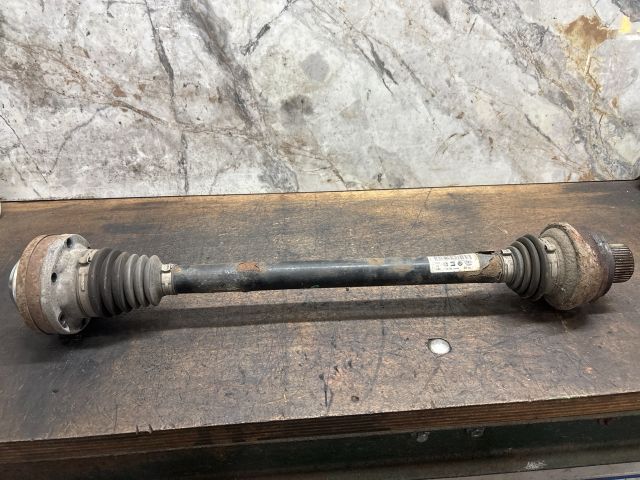 bontott AUDI Q5 Bal hátsó Féltengely