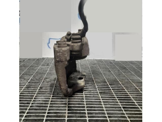 bontott AUDI Q5 Jobb első Fékkengyel