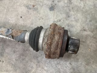 bontott AUDI Q5 Jobb hátsó Féltengely