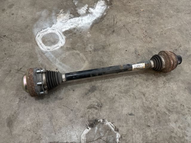 bontott AUDI Q5 Jobb hátsó Féltengely