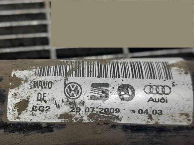 bontott AUDI Q5 Jobb hátsó Féltengely