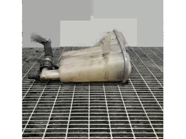 bontott AUDI Q5 Kiegyenlítő Tartály