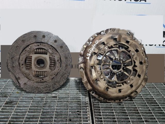 bontott AUDI Q5 Kuplung Szett (Szerkezet, Tárcsa)