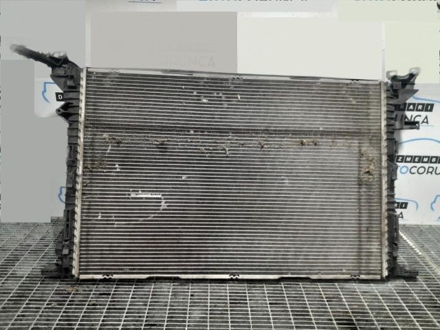 bontott AUDI Q5 Vízhűtő Radiátor (Klímás)