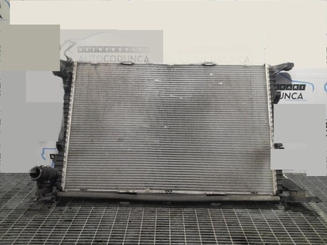 bontott AUDI Q5 Vízhűtő Radiátor (Klímás)