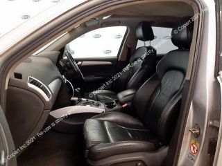 bontott AUDI Q5 Jobb első Csonkállvány