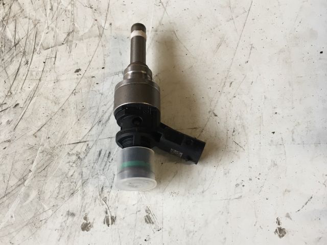 bontott AUDI Q5 Porlasztó (1 db)