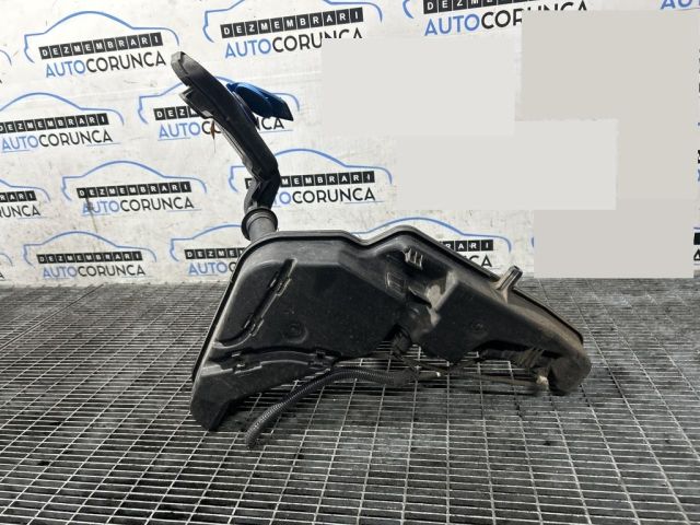 bontott AUDI Q5 Ablakmosó Tartály