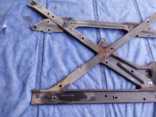 bontott AUDI Q5 Alsó Kereszttartó