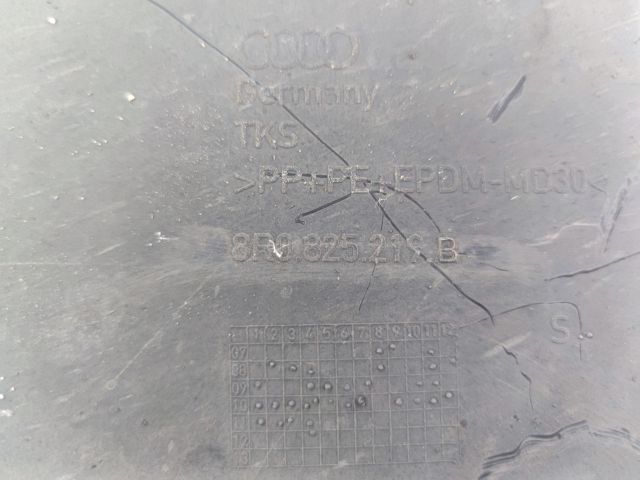 bontott AUDI Q5 Alsó Motorburkolat