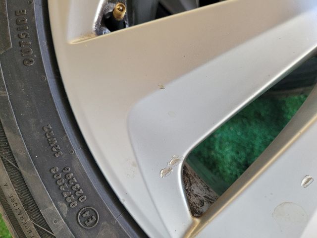 bontott AUDI Q5 Alufelni Szett Gumival