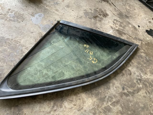 bontott AUDI Q5 Bal C Oszlop Oldalablak Üveg