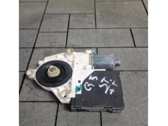 bontott AUDI Q5 Bal első Ablakemelő Motor