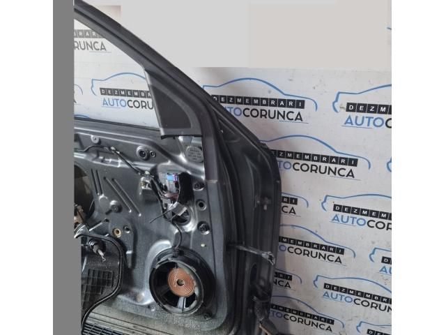 bontott AUDI Q5 Bal első Ajtó (Üres lemez)