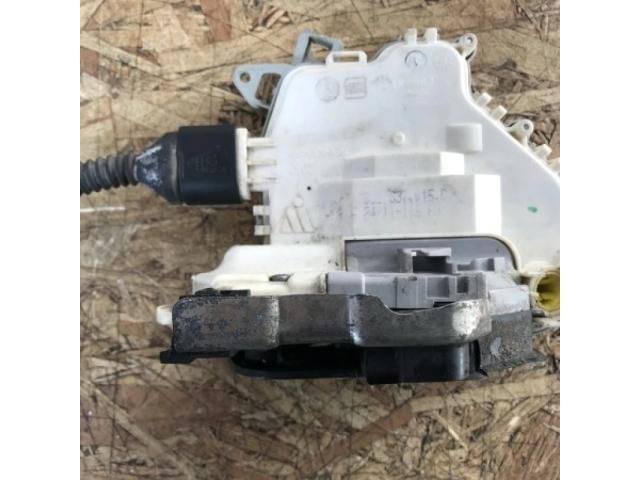 bontott AUDI Q5 Bal első Ajtózár