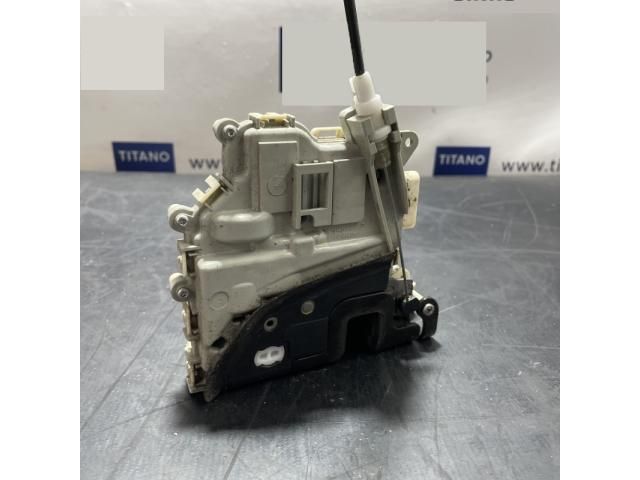 bontott AUDI Q5 Bal első Ajtózár