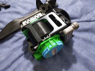 bontott AUDI Q5 Bal első Biztonsági Öv