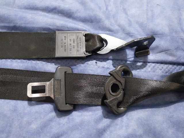 bontott AUDI Q5 Bal első Biztonsági Öv