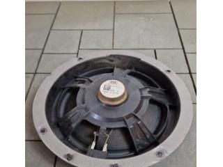 bontott AUDI Q5 Bal első Hangszóró