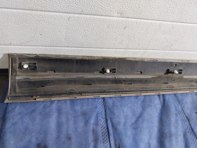 bontott AUDI Q5 Bal első Küszöb Díszléc