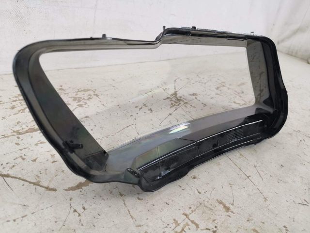 bontott AUDI Q5 Bal első Lámpabúra