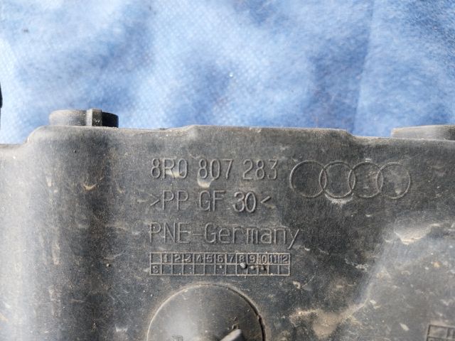 bontott AUDI Q5 Bal első Oldal Lökhárító Tartó (Műanyag)