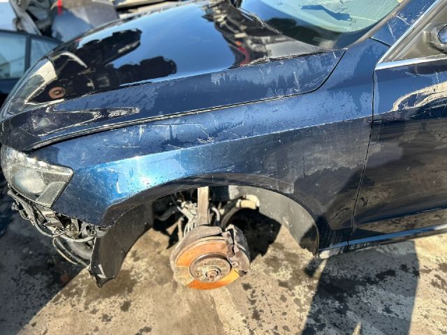 bontott AUDI Q5 Bal első Sárvédő