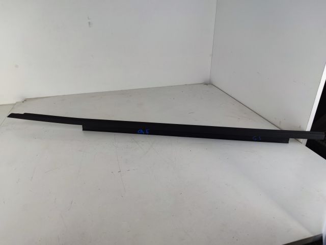 bontott AUDI Q5 Bal első Vízlehúzó Gumicsík