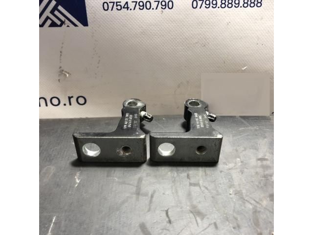 bontott AUDI Q5 Bal első Zsanér