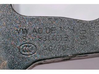 bontott AUDI Q5 Bal első Zsanér