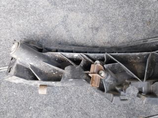 bontott AUDI Q5 Bal Fényszóró Tartó