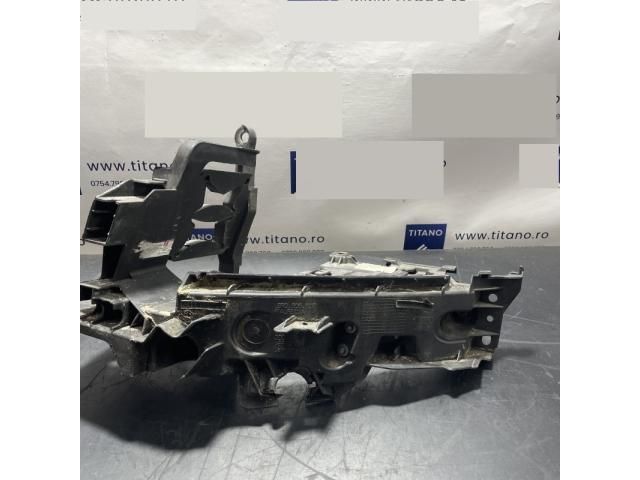 bontott AUDI Q5 Bal Fényszóró Tartó