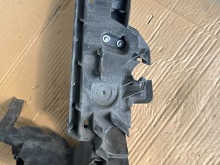 bontott AUDI Q5 Bal Fényszóró Tartó