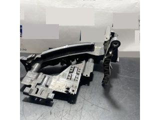 bontott AUDI Q5 Bal Fényszóró Tartó