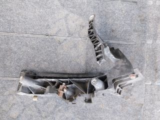 bontott AUDI Q5 Bal Fényszóró Tartó