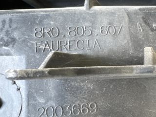 bontott AUDI Q5 Bal Fényszóró Tartó