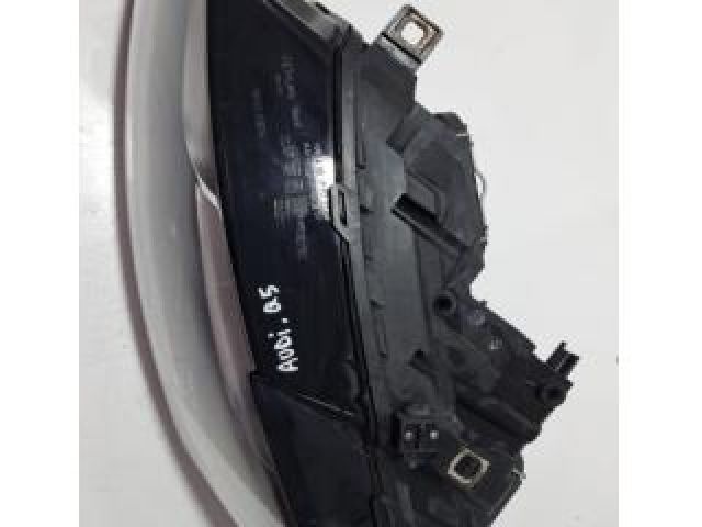 bontott AUDI Q5 Bal Fényszóró