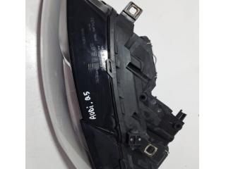 bontott AUDI Q5 Bal Fényszóró