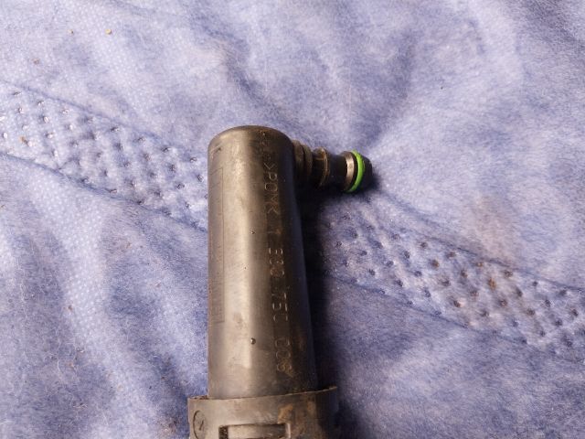 bontott AUDI Q5 Bal Fényszórómosó Fúvóka