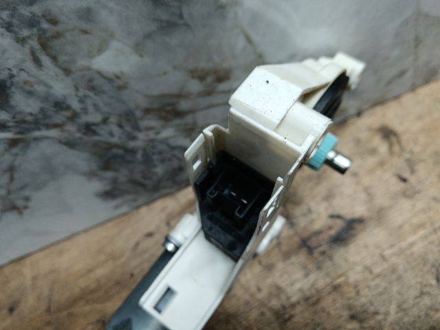 bontott AUDI Q5 Bal hátsó Ablakemelő Motor