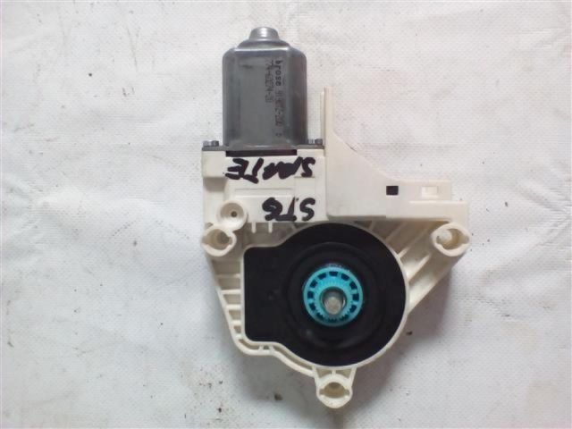 bontott AUDI Q5 Bal hátsó Ablakemelő Motor