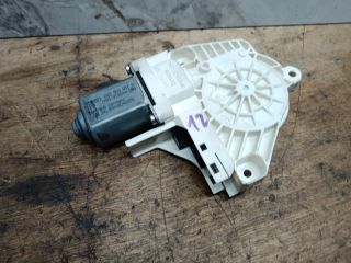 bontott AUDI Q5 Bal hátsó Ablakemelő Motor