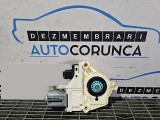 bontott AUDI Q5 Bal hátsó Ablakemelő Szerkezet (Elektromos)