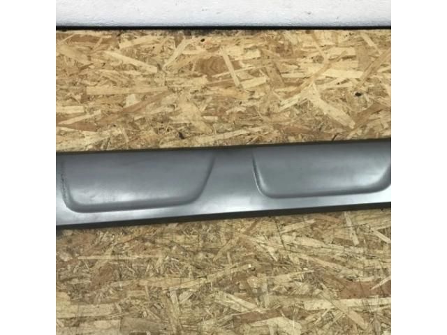 bontott AUDI Q5 Bal hátsó Ajtó Díszléc