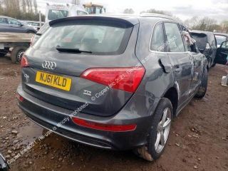 bontott AUDI Q5 Bal hátsó Ajtó Kárpit