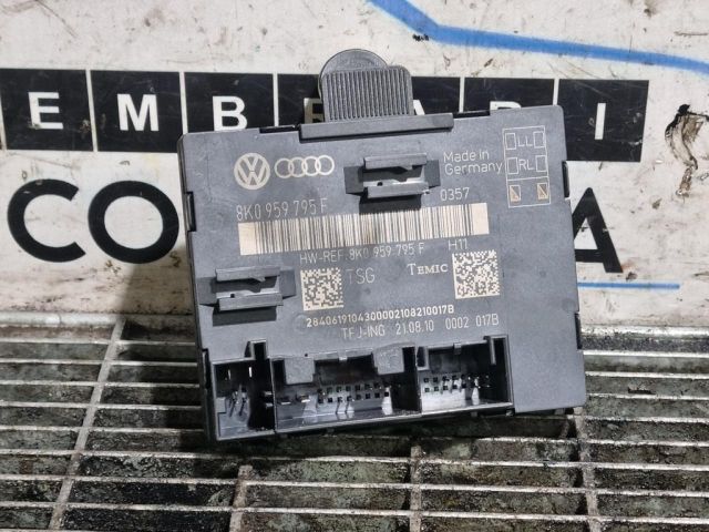 bontott AUDI Q5 Bal hátsó Ajtó Vezérlőegység